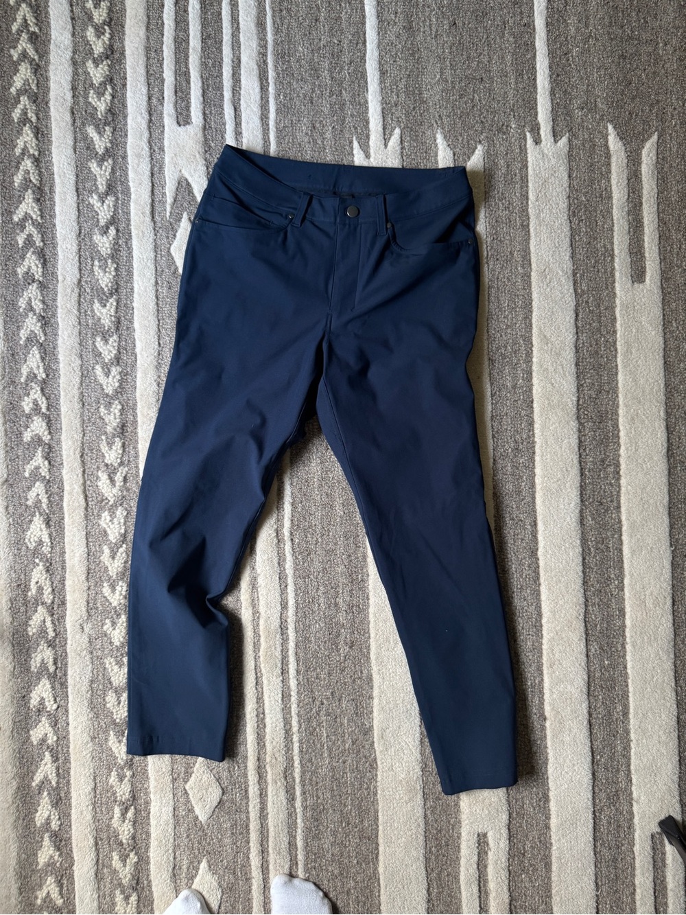 Men’s LuluLemon Stretch Slim Ankle Pants